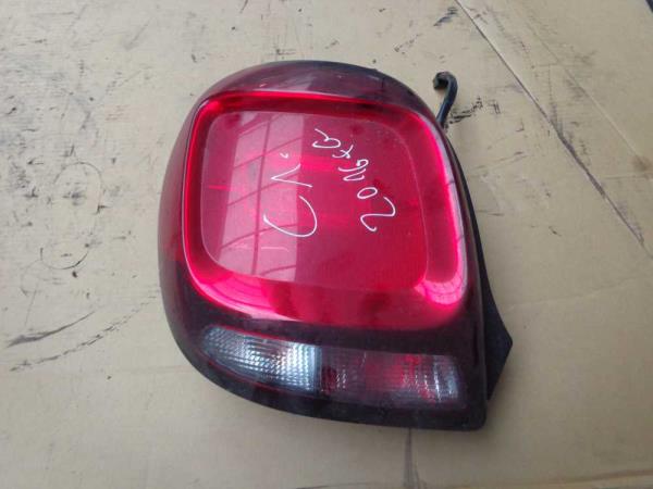 FEU ARRIERE GAUCHE CITROEN C1 - Vue 1